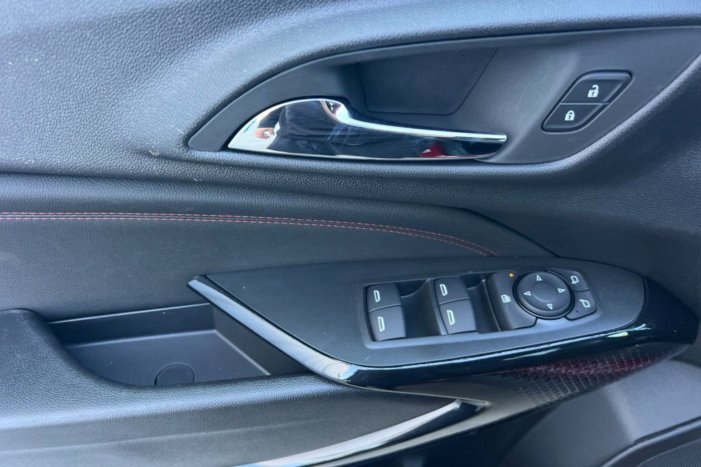 New 2026 Chevrolet Trax RS w/ Driver Confidence Package FWD image 8