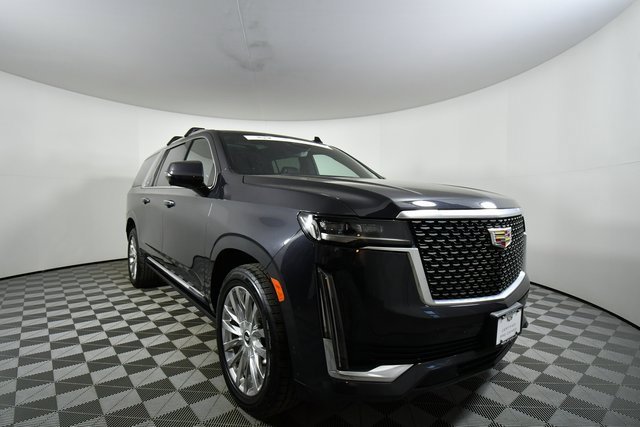 Certified 2022 Cadillac Escalade ESV Premium Luxury w/ Performance Package image 17