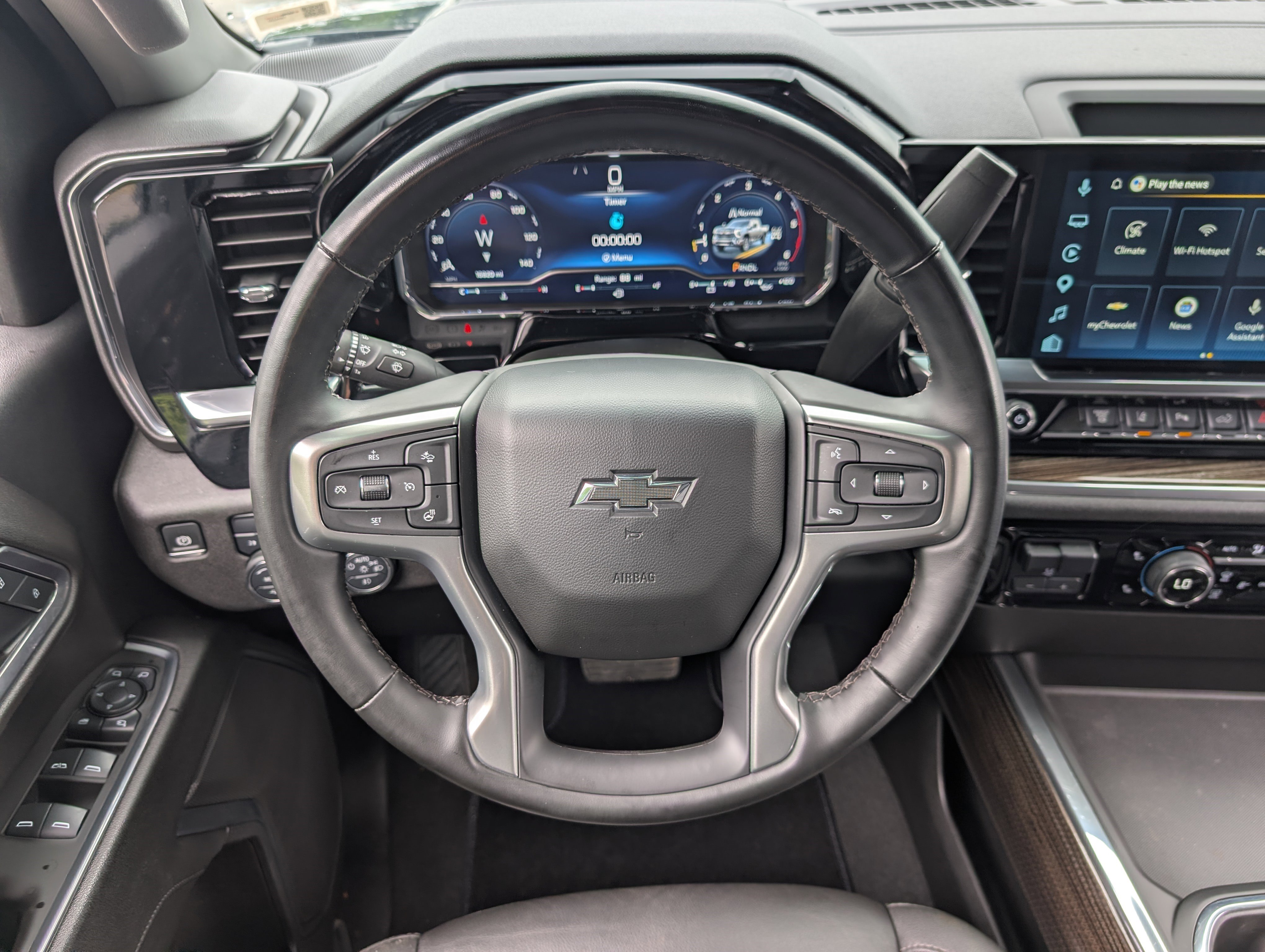 Used 2025 Chevrolet Silverado 2500 LT w/ Trail Boss Package AWD/4WD image 23