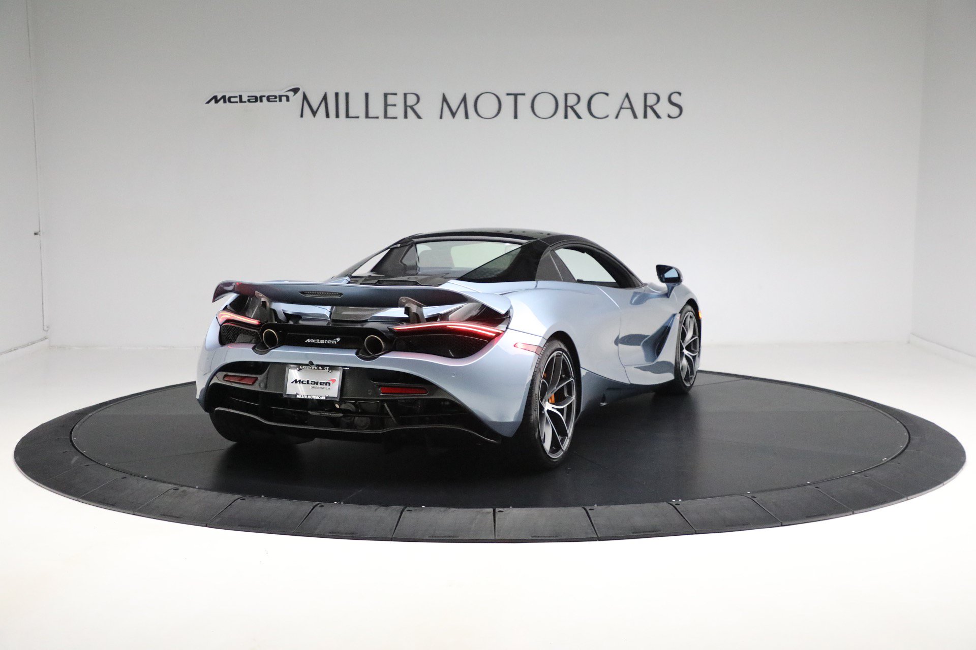 Used 2023 McLaren 720S Performance RWD image 31