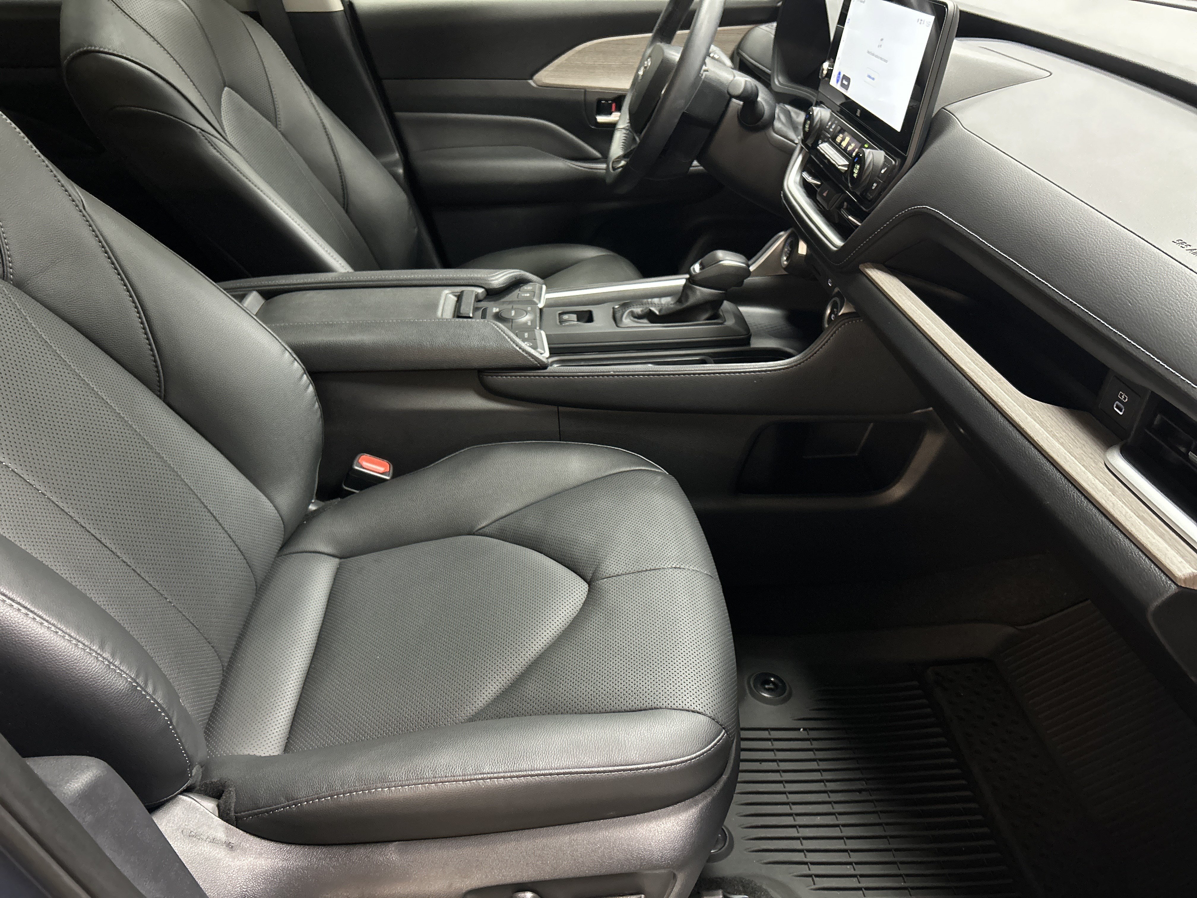 Certified 2026 Toyota Grand Highlander AWD image 35