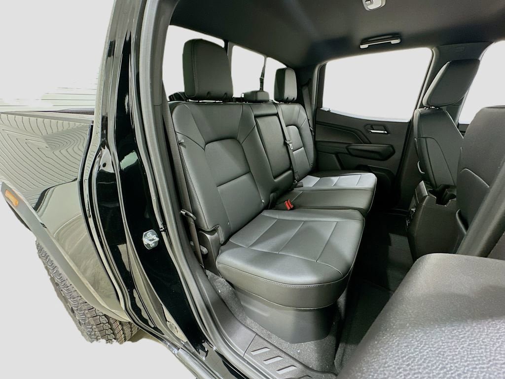 New 2026 GMC Canyon Elevation w/ Convenience Package RWD image 28