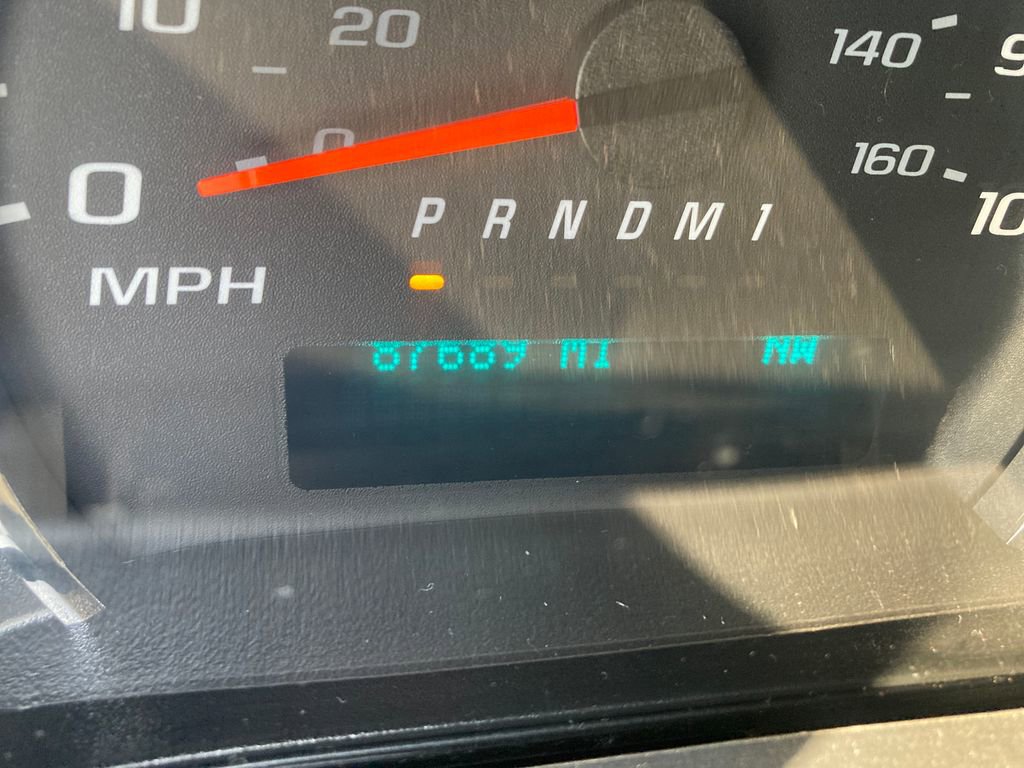 Used 2018 Chevrolet Express 2500 w/ Driver Convenience Package image 20