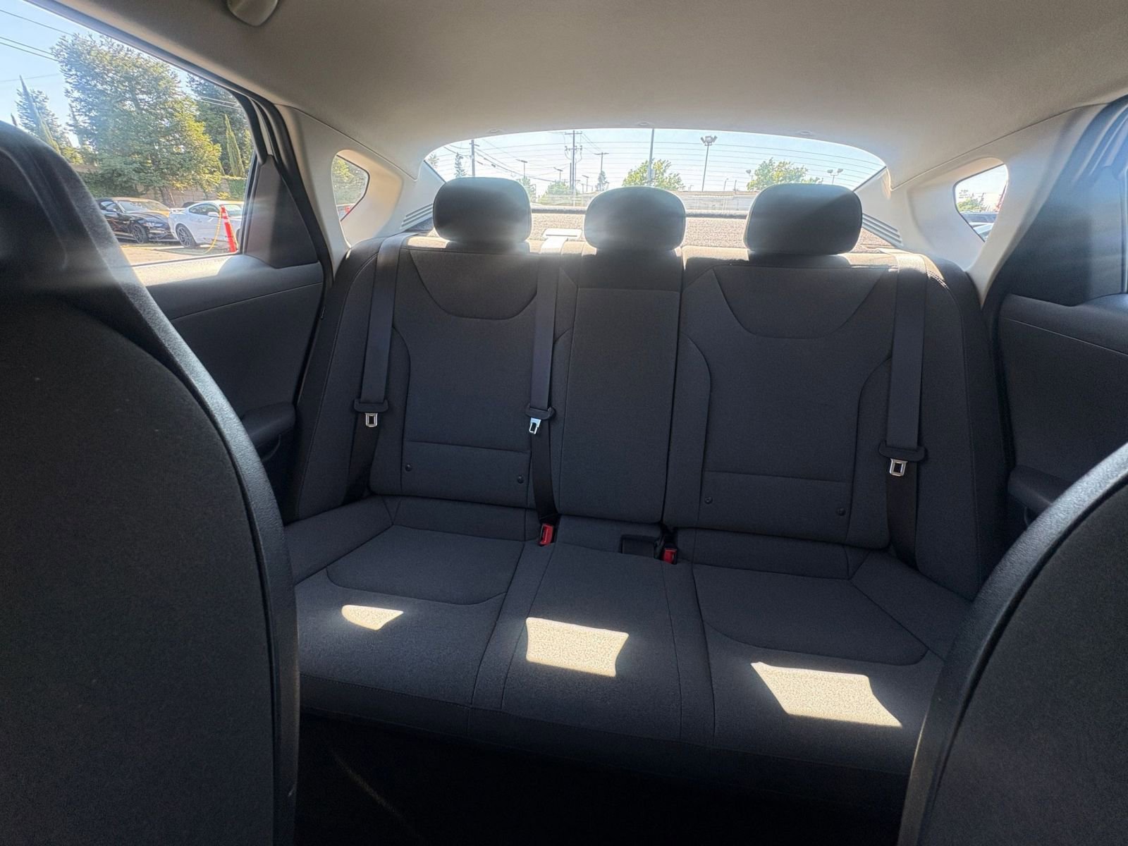 Used 2025 Kia K4 LXS image 38