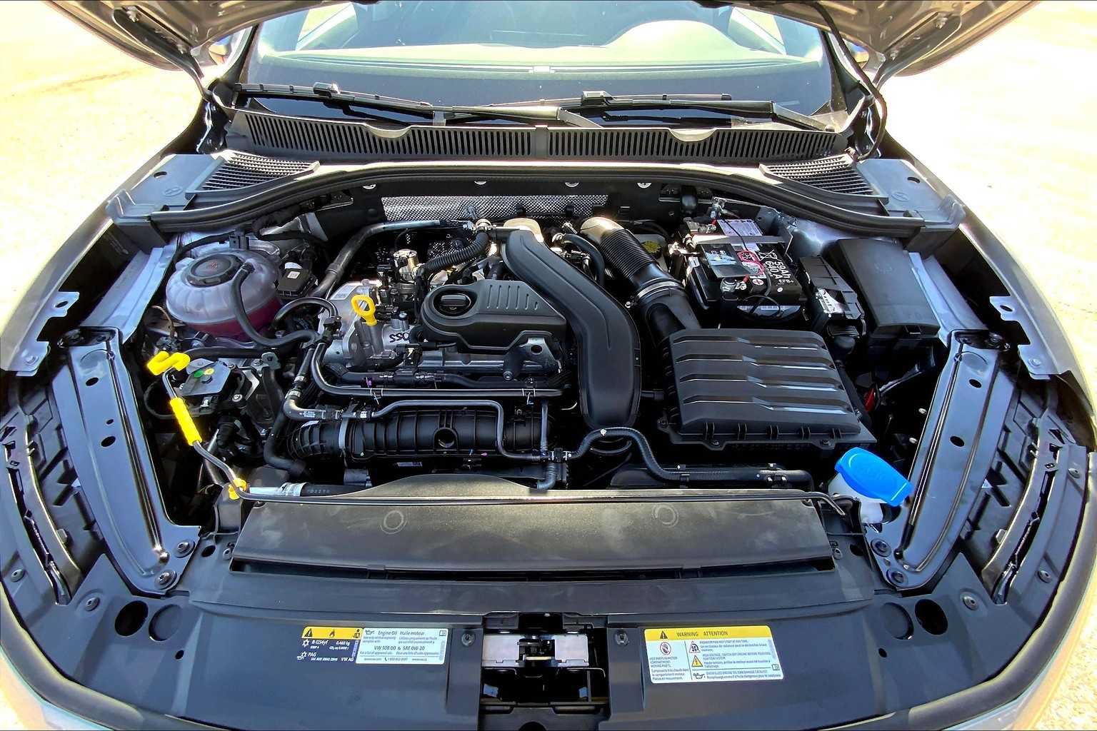 Used 2026 Volkswagen Jetta SE FWD image 16