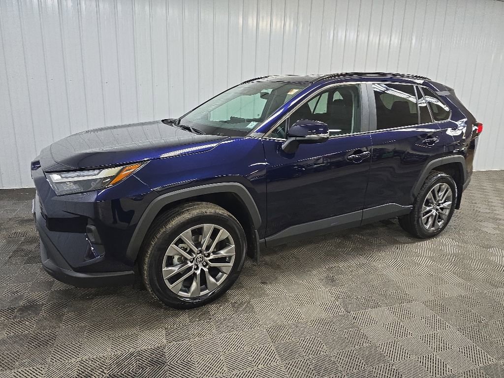 Used 2023 Toyota RAV4 XLE Premium AWD/4WD image 6