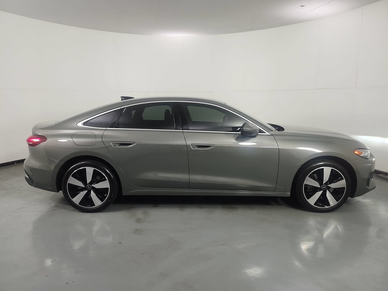 Used 2025 Audi A5 Premium Plus w/ Premium Plus AWD/4WD image 38