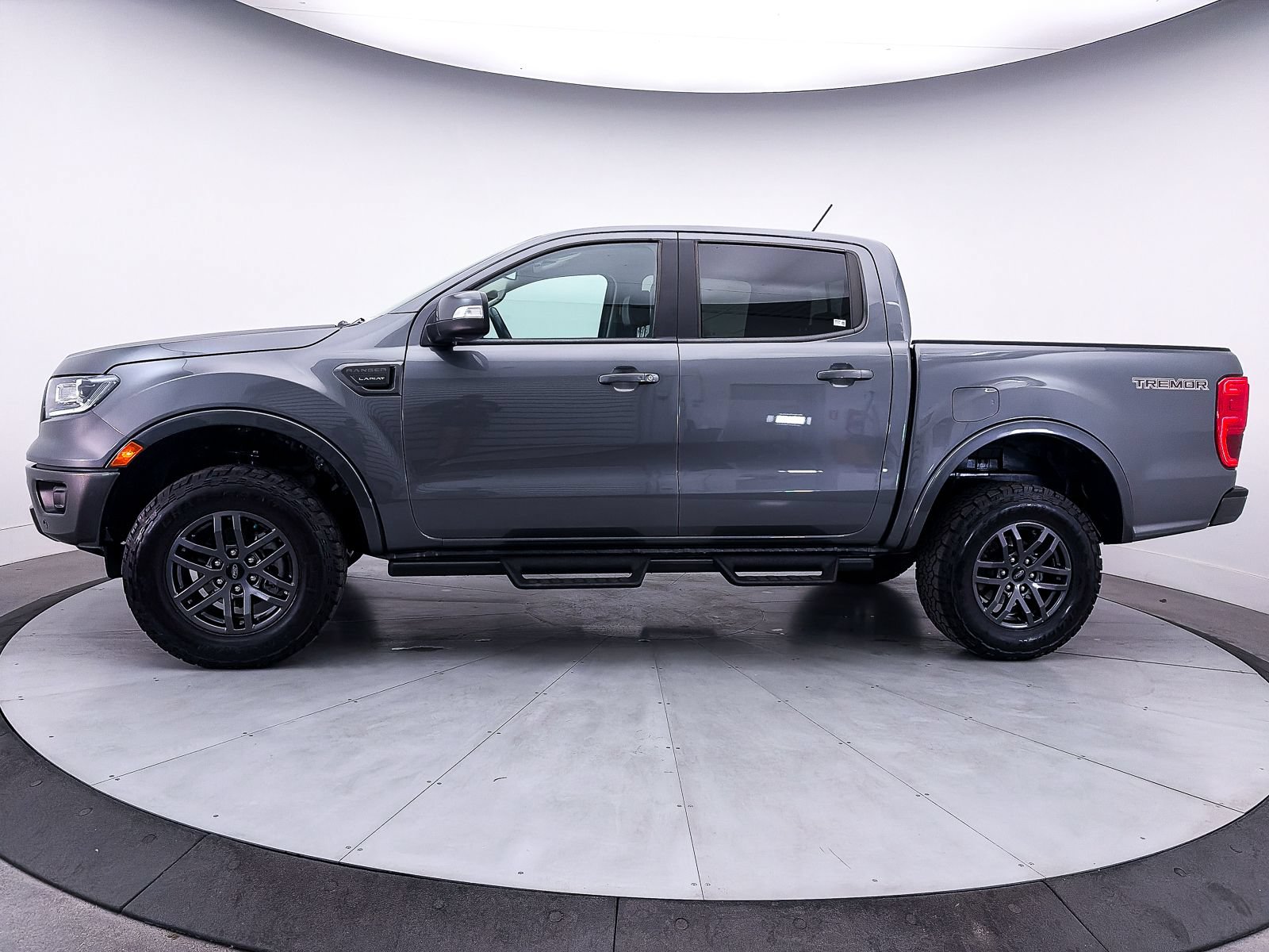 Used 2023 Ford Ranger Lariat w/ Tremor Off-Road Package AWD/4WD image 42