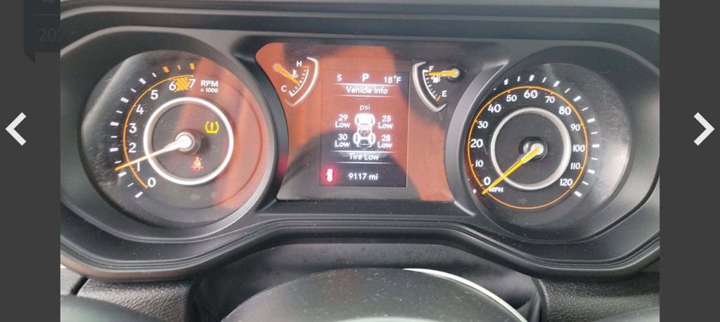 Used 2024 Jeep Wrangler Sport image 13