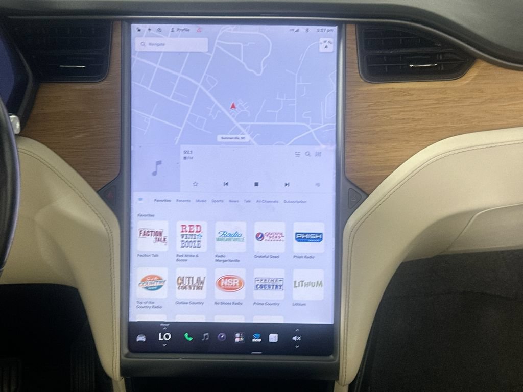 Used 2020 Tesla Model X Long Range AWD/4WD image 21