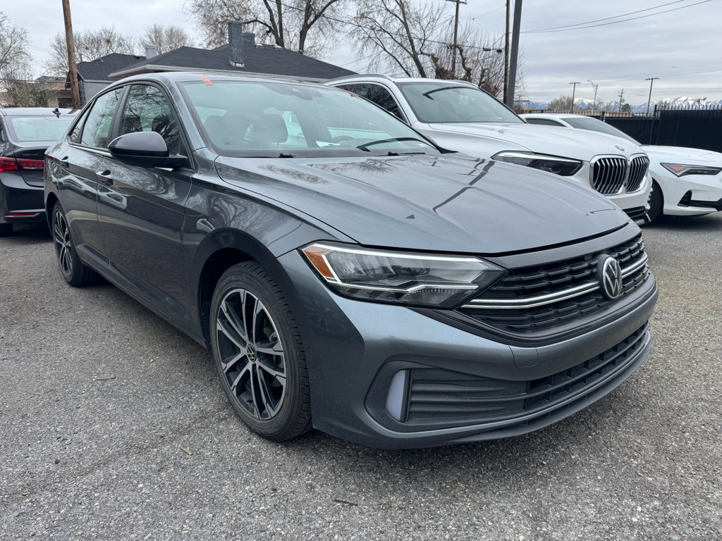 Used 2023 Volkswagen Jetta Sport image 1