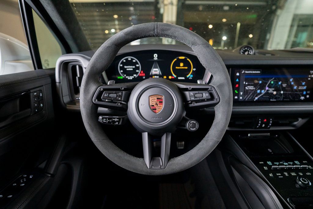 New 2026 Porsche Cayenne GTS image 19