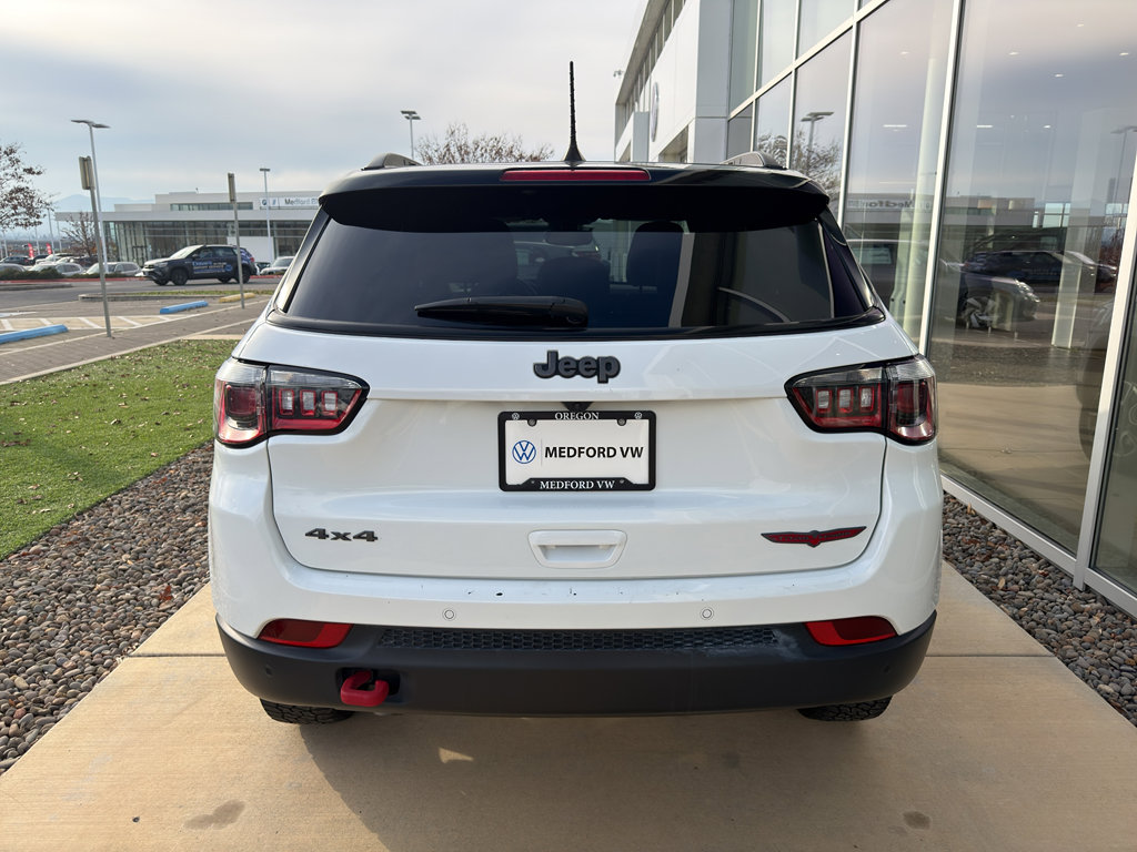 Used 2024 Jeep Compass Trailhawk image 6
