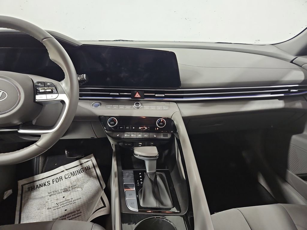Certified 2024 Hyundai Elantra SEL w/ Convenience Package FWD image 19