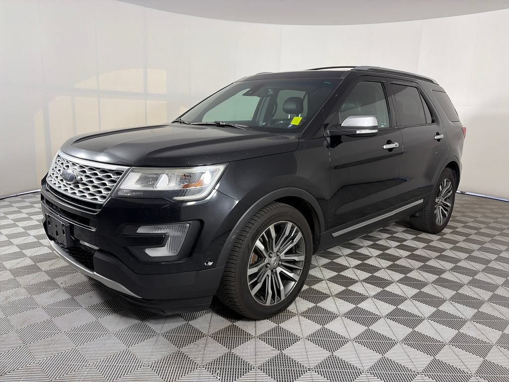 Used 2017 Ford Explorer Platinum AWD/4WD image 3
