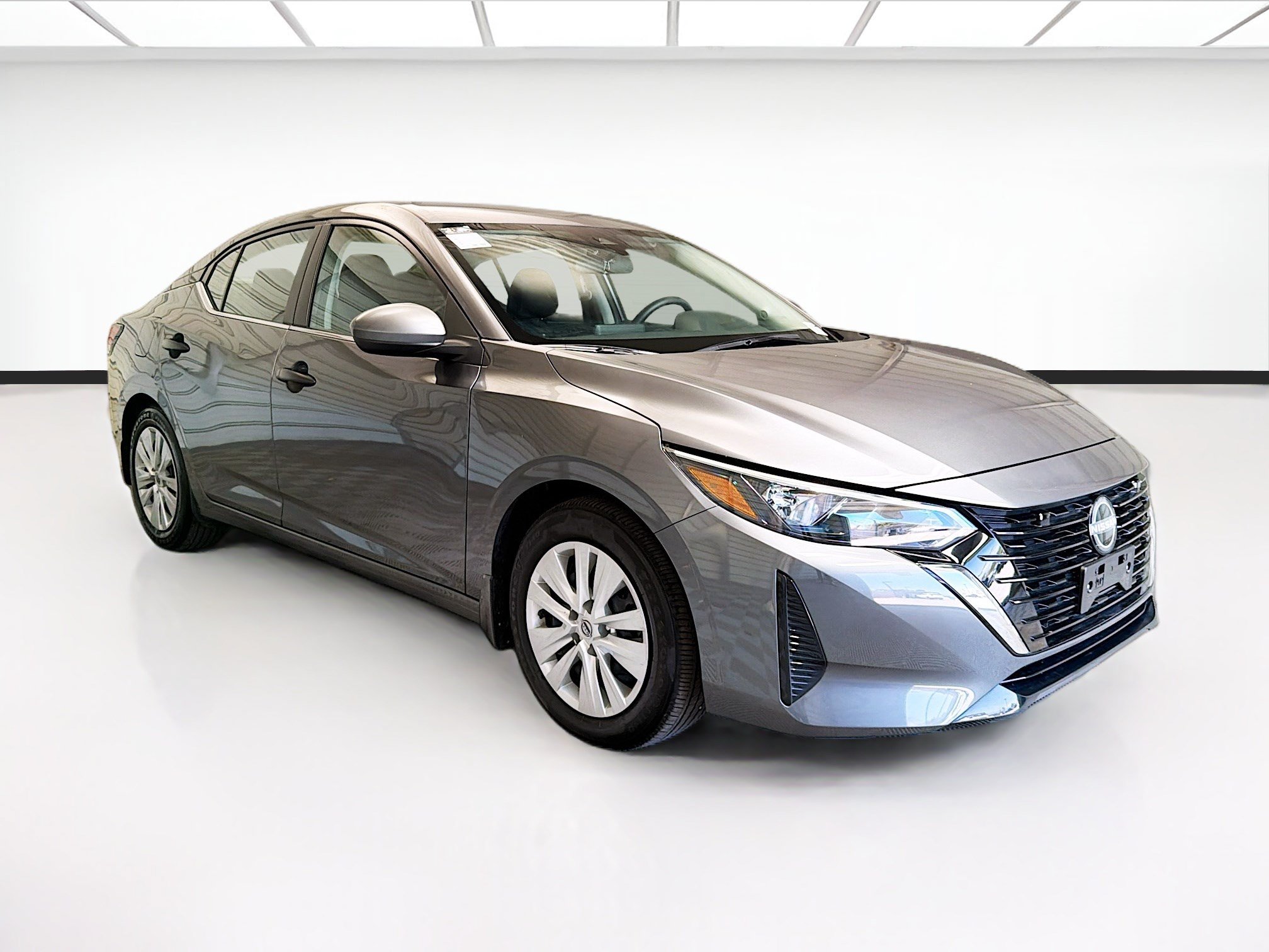Used 2025 Nissan Sentra S FWD image 3