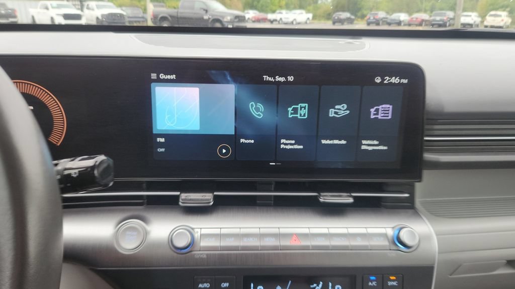Used 2025 Hyundai Kona SEL AWD/4WD image 20