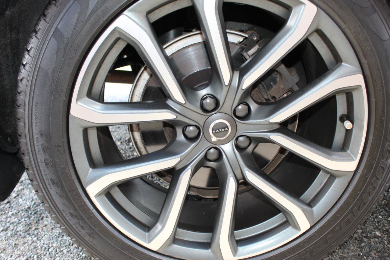 Used 2019 Volvo XC90 T5 Momentum w/ Protection Package AWD/4WD image 40