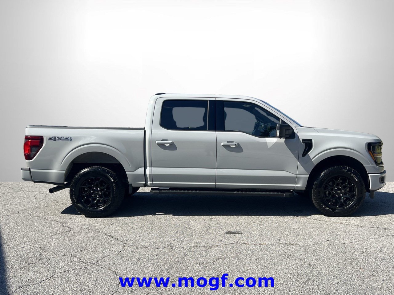 Certified 2024 Ford F150 XLT w/ Equipment Group 302A MID AWD/4WD image 25