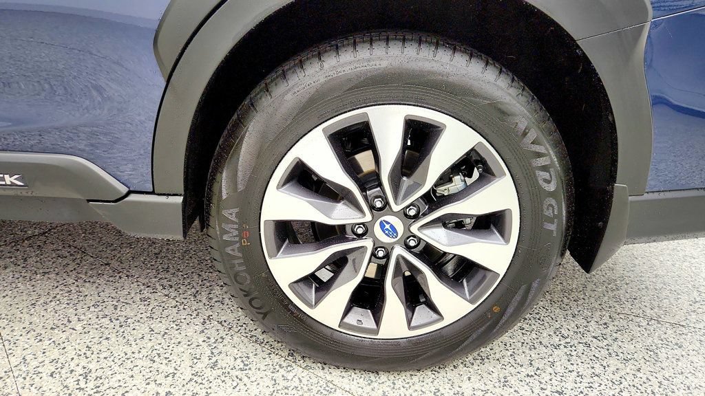 Used 2025 Subaru Outback Touring AWD/4WD image 9
