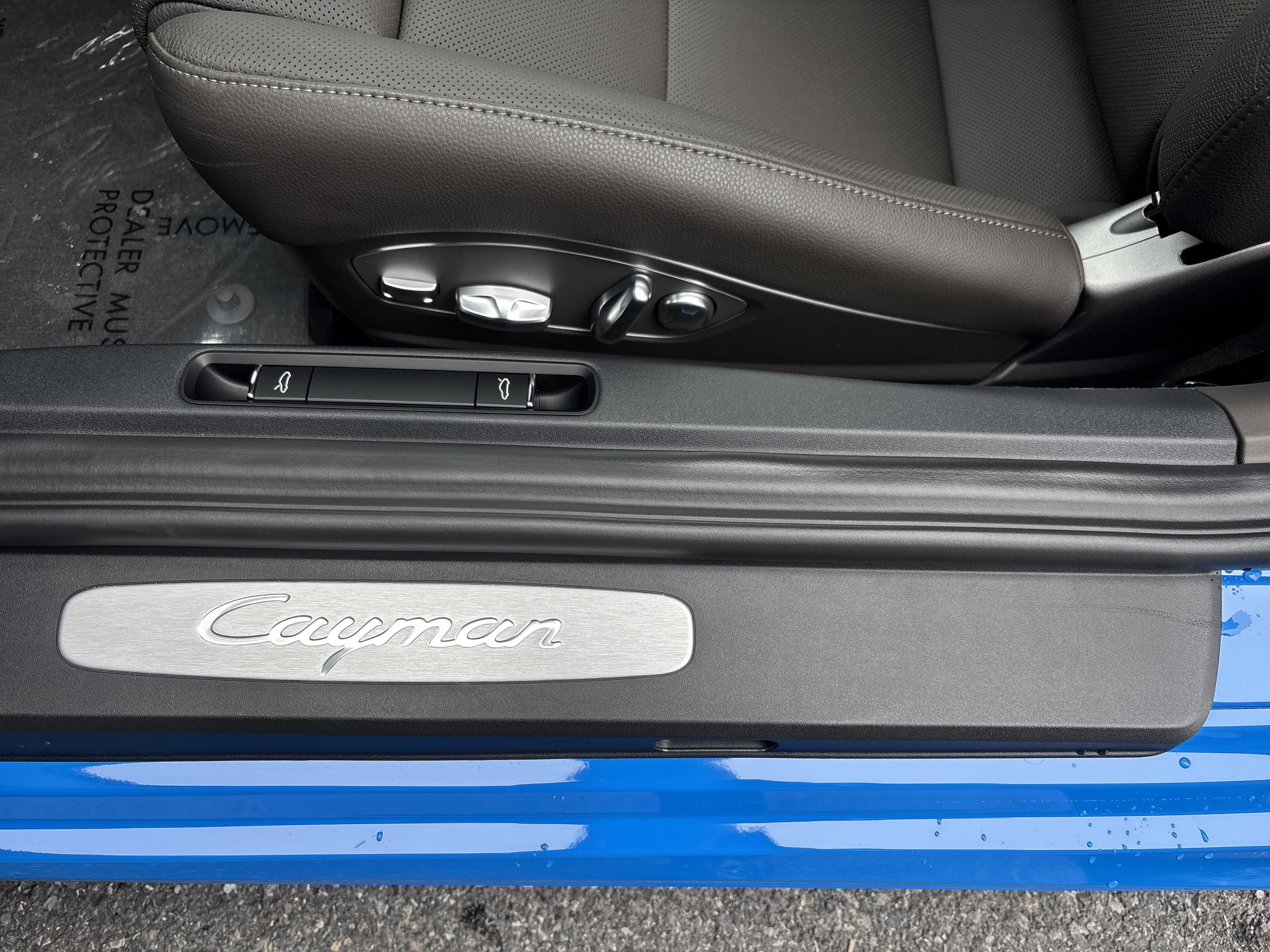 New 2025 Porsche 718 Cayman image 25