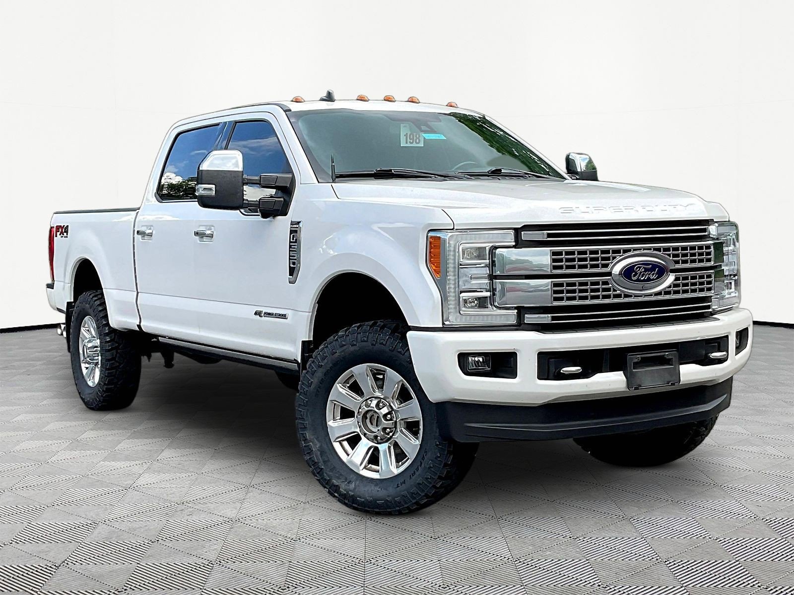 Used 2019 Ford F350 Platinum w/ Platinum Ultimate Package AWD/4WD image 3