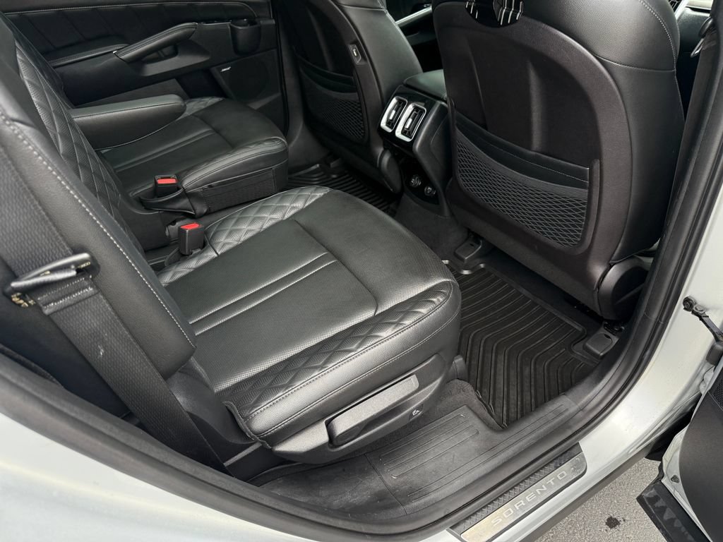 Used 2022 Kia Sorento SX Prestige AWD/4WD image 44