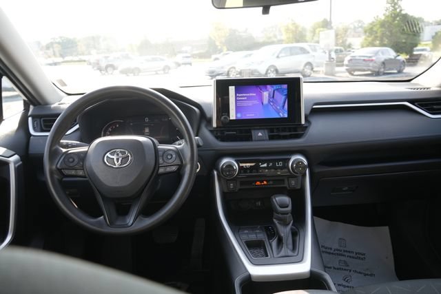 Used 2024 Toyota RAV4 XLE FWD image 18