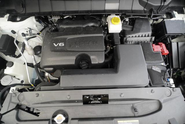 Used 2022 Nissan Pathfinder Platinum w/ Cargo Package image 10