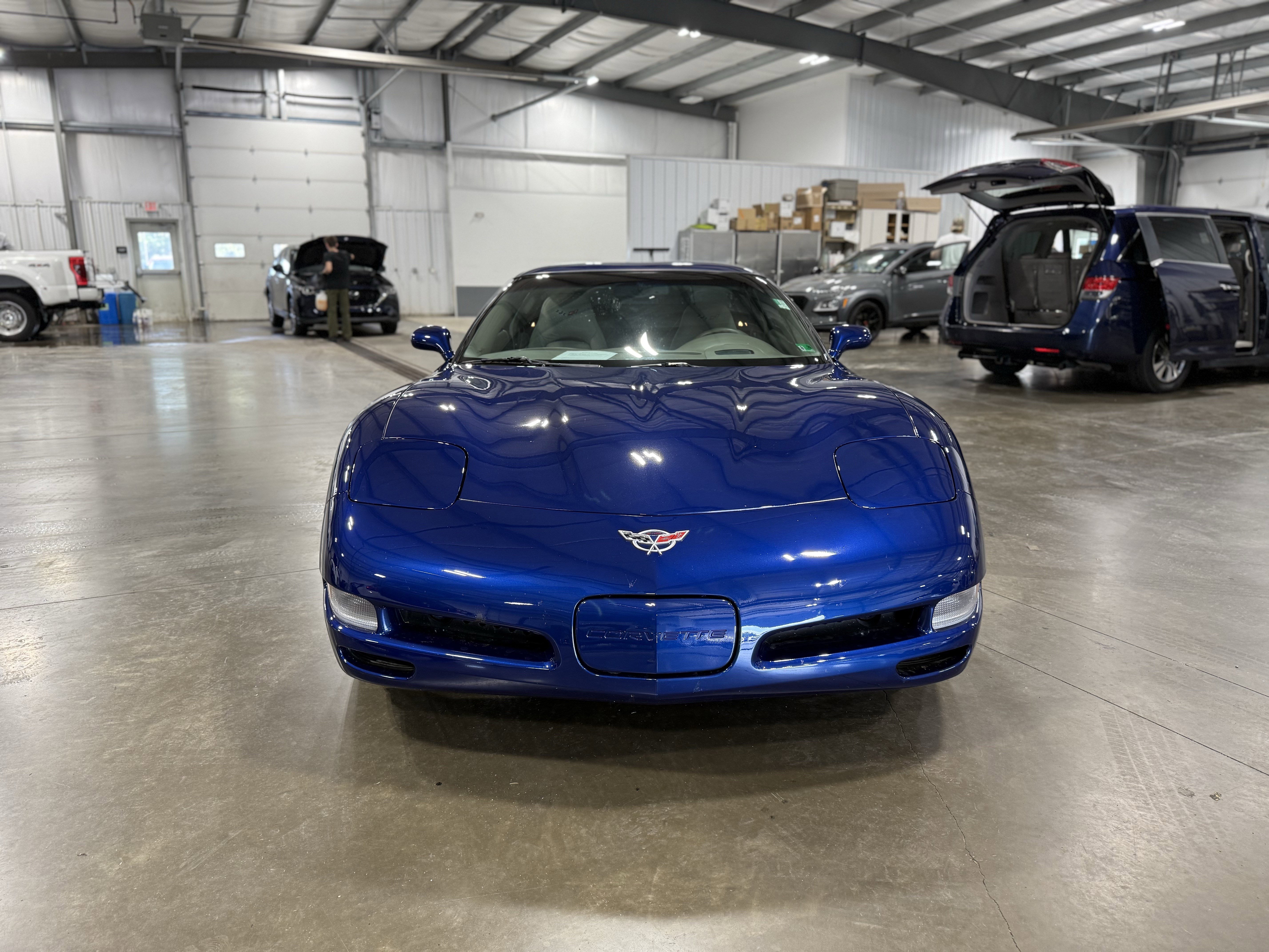 Used 2004 Chevrolet Corvette Coupe w/ Preferred Equipment Group image 4