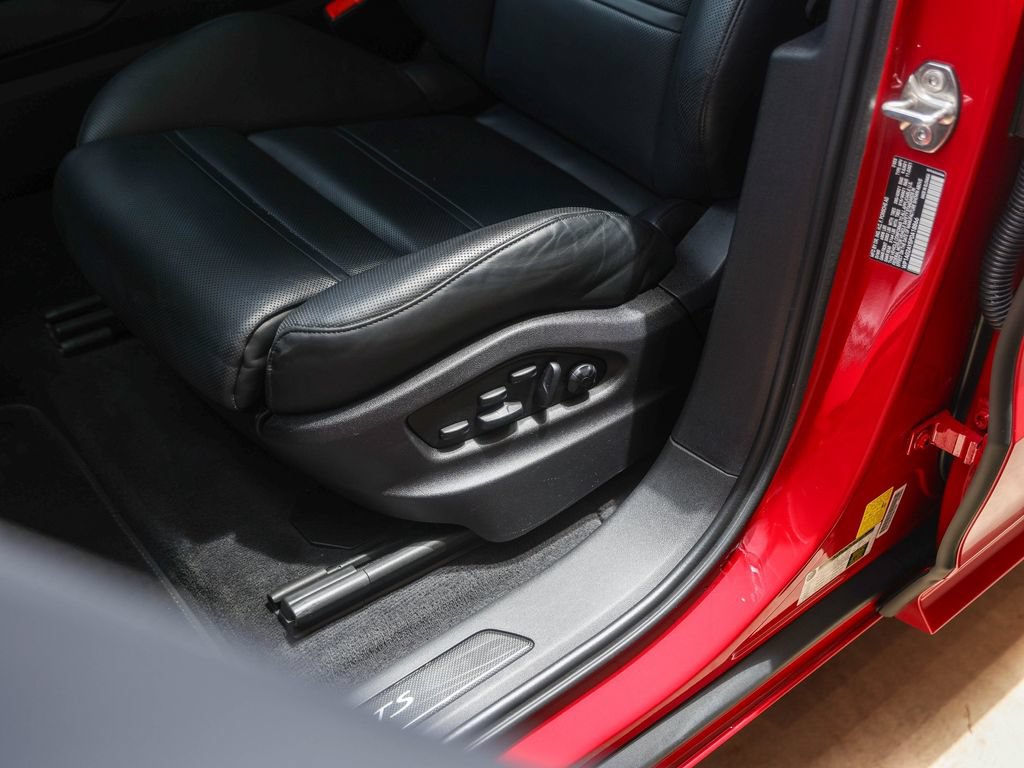 Certified 2023 Porsche Cayenne GTS AWD/4WD image 17