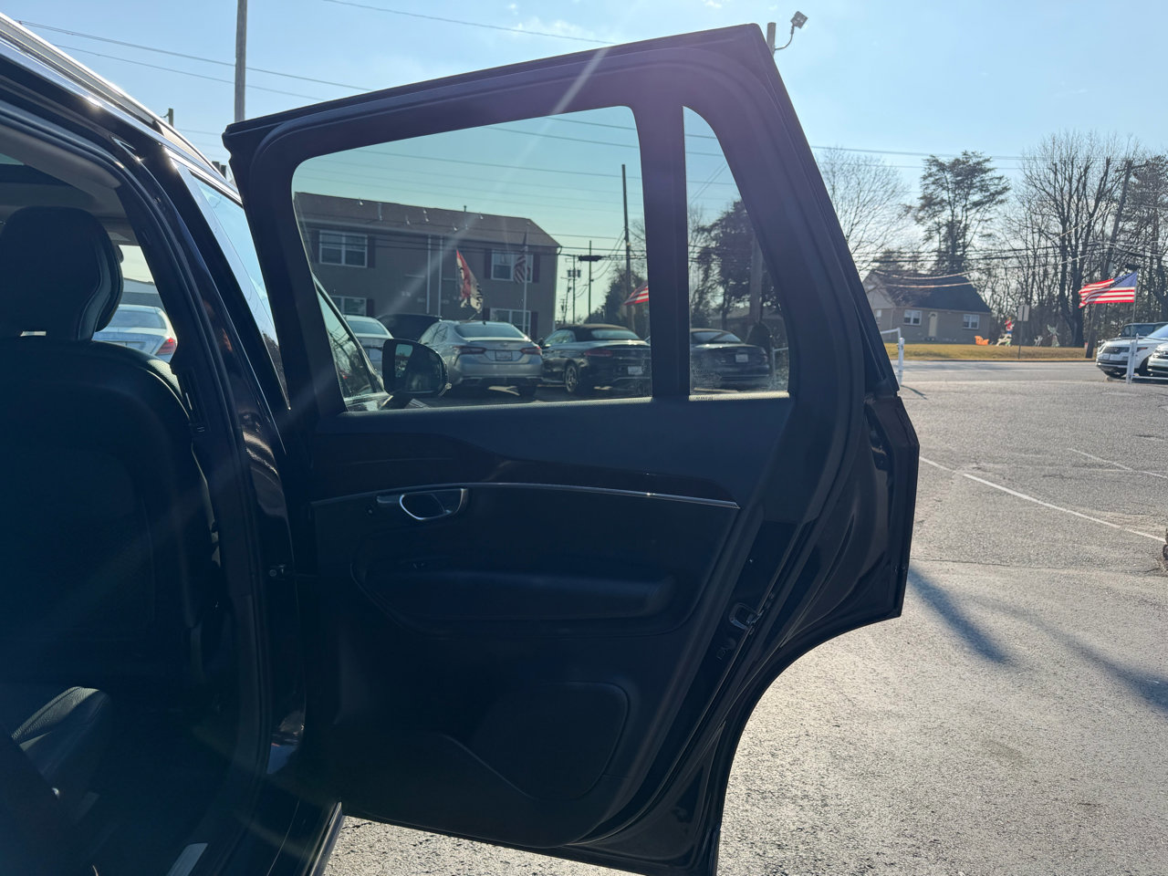 Used 2019 Volvo XC90 T6 Momentum w/ Protection Package Premier image 26