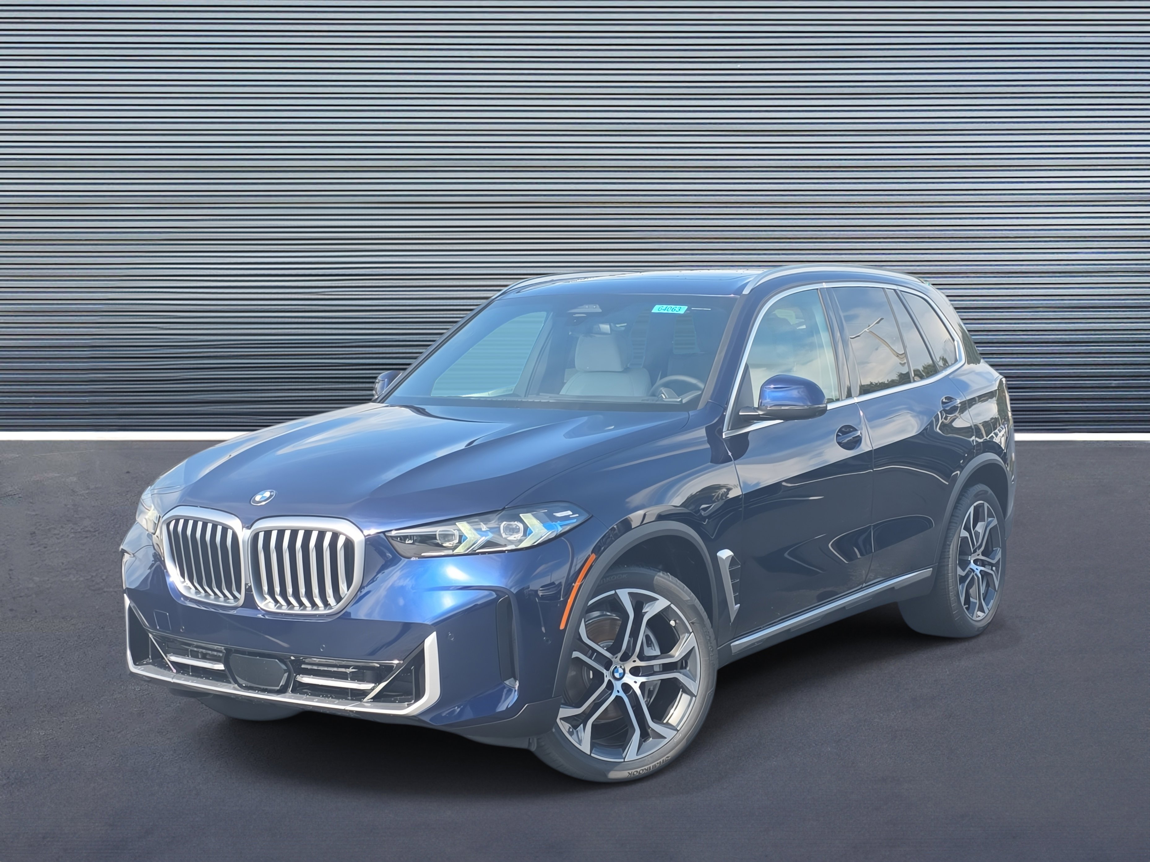 New 2026 BMW X5 sDrive40i w/ Climate Comfort Package image 1