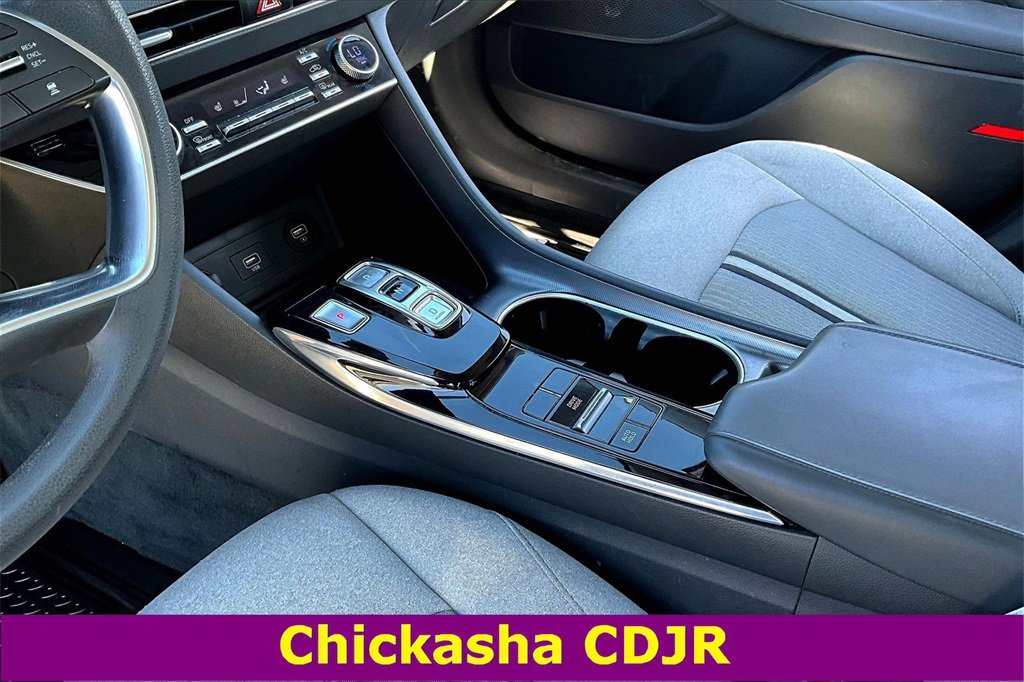 Used 2020 Hyundai Sonata SEL w/ Cargo Package image 17