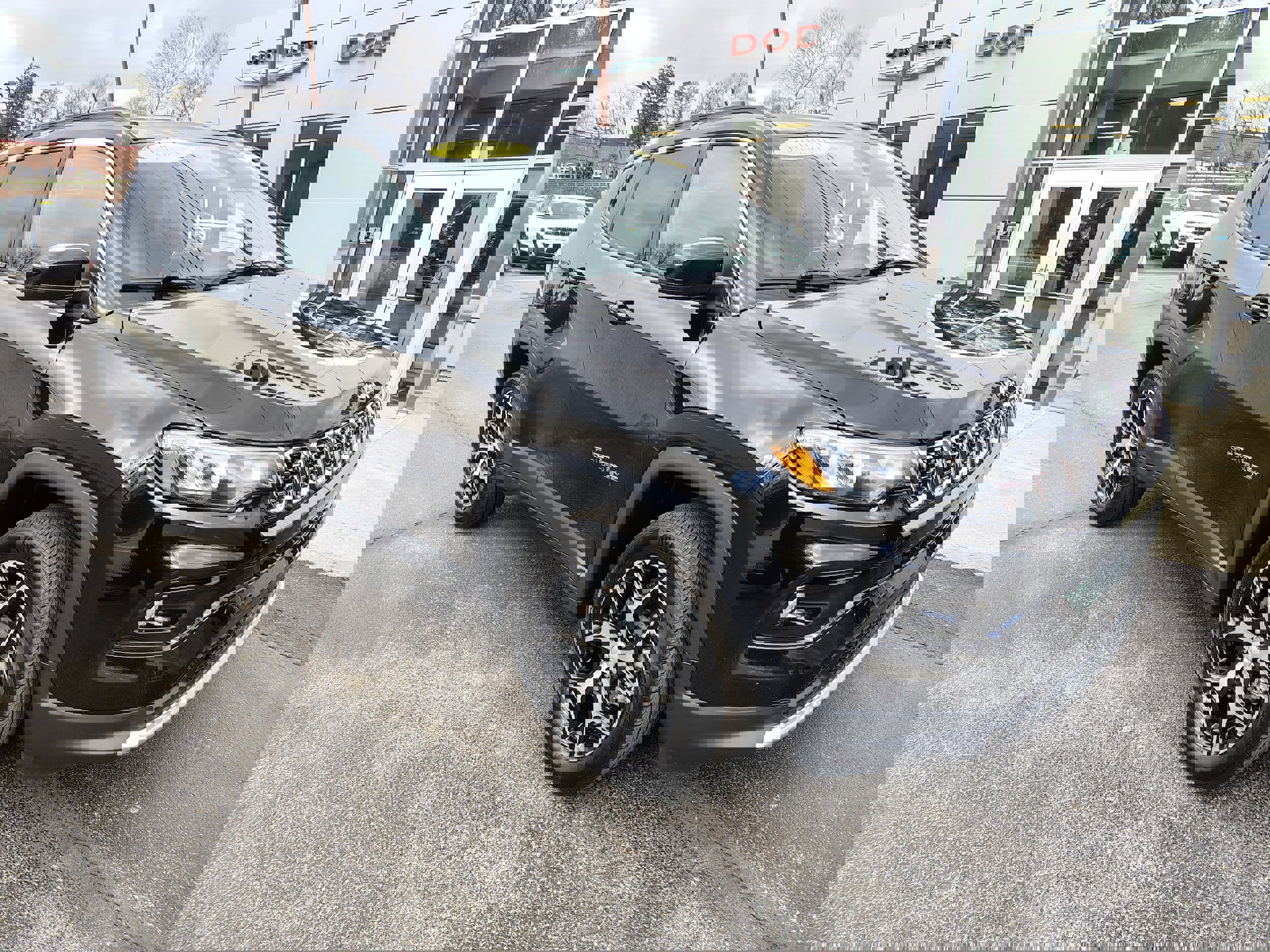 Certified 2024 Jeep Compass Limited image 2