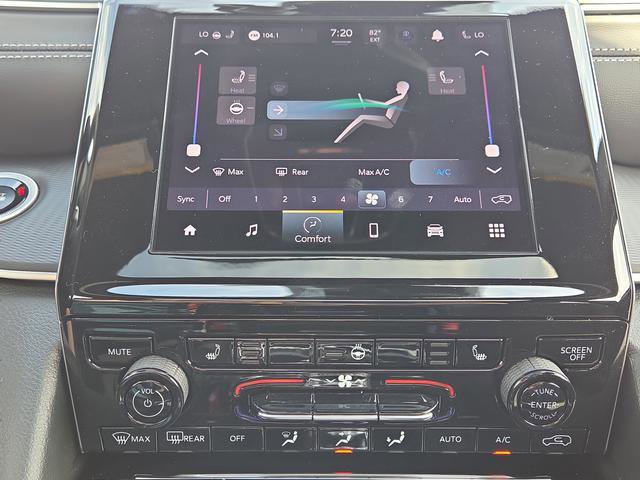 New 2025 Jeep Grand Cherokee Altitude image 19