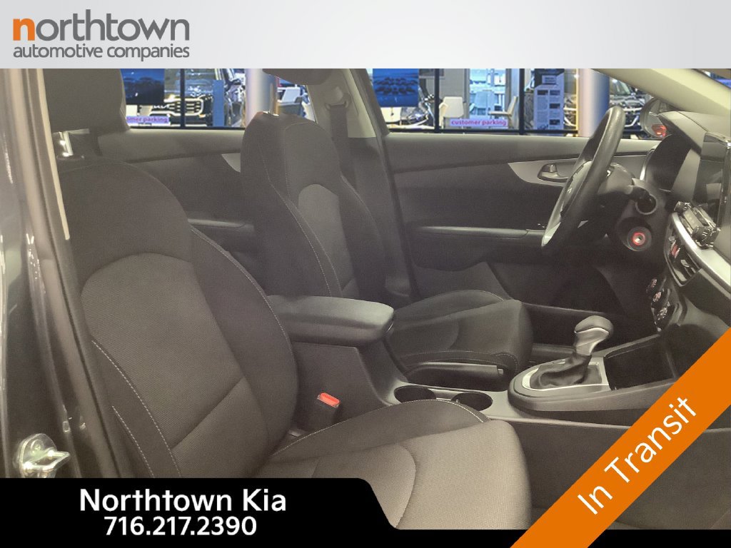 Used 2024 Kia Forte LXS w/ LXS Technology Package FWD image 13