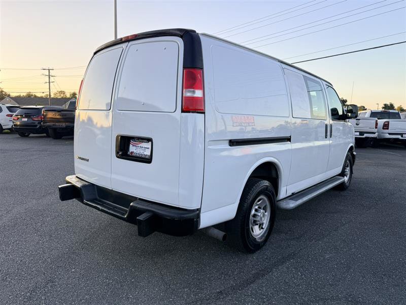 Used 2019 Chevrolet Express 2500 w/ Driver Convenience Package RWD image 5