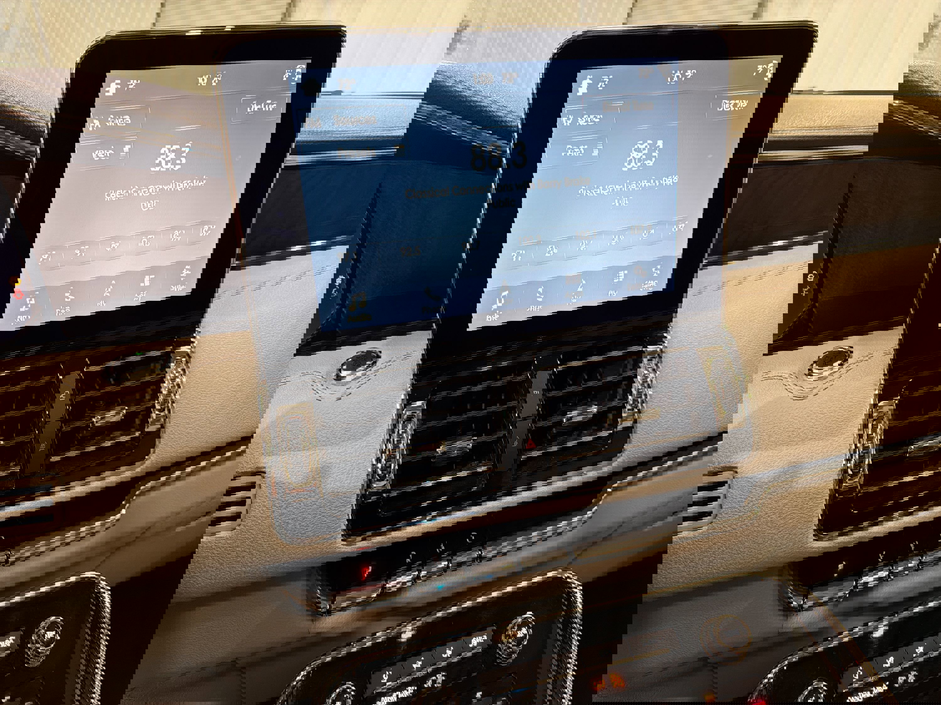 Used 2019 Lincoln Navigator Select w/ Cargo Package image 17