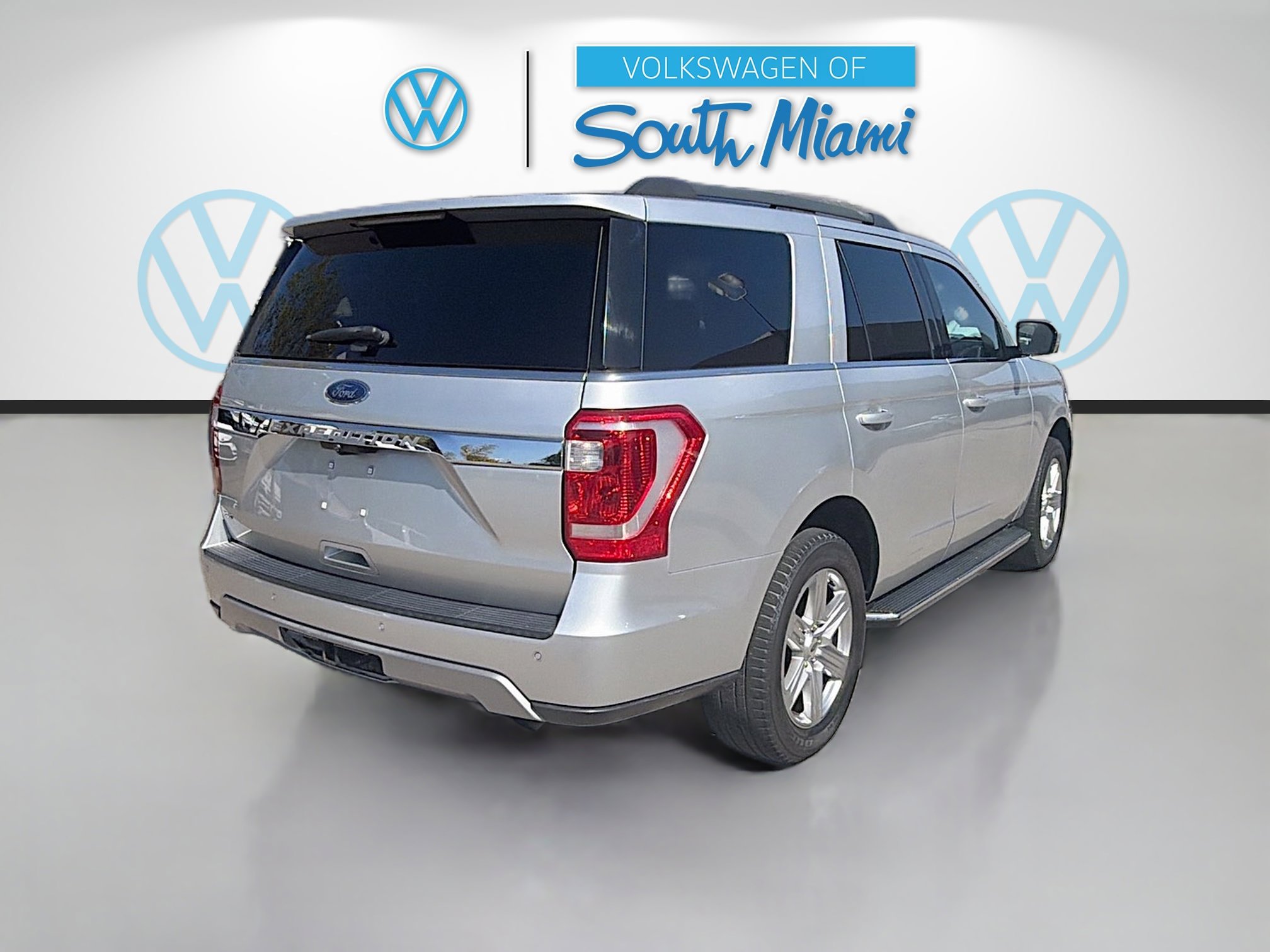 Used 2019 Ford Expedition XLT w/ Equipment Group 202A image 7