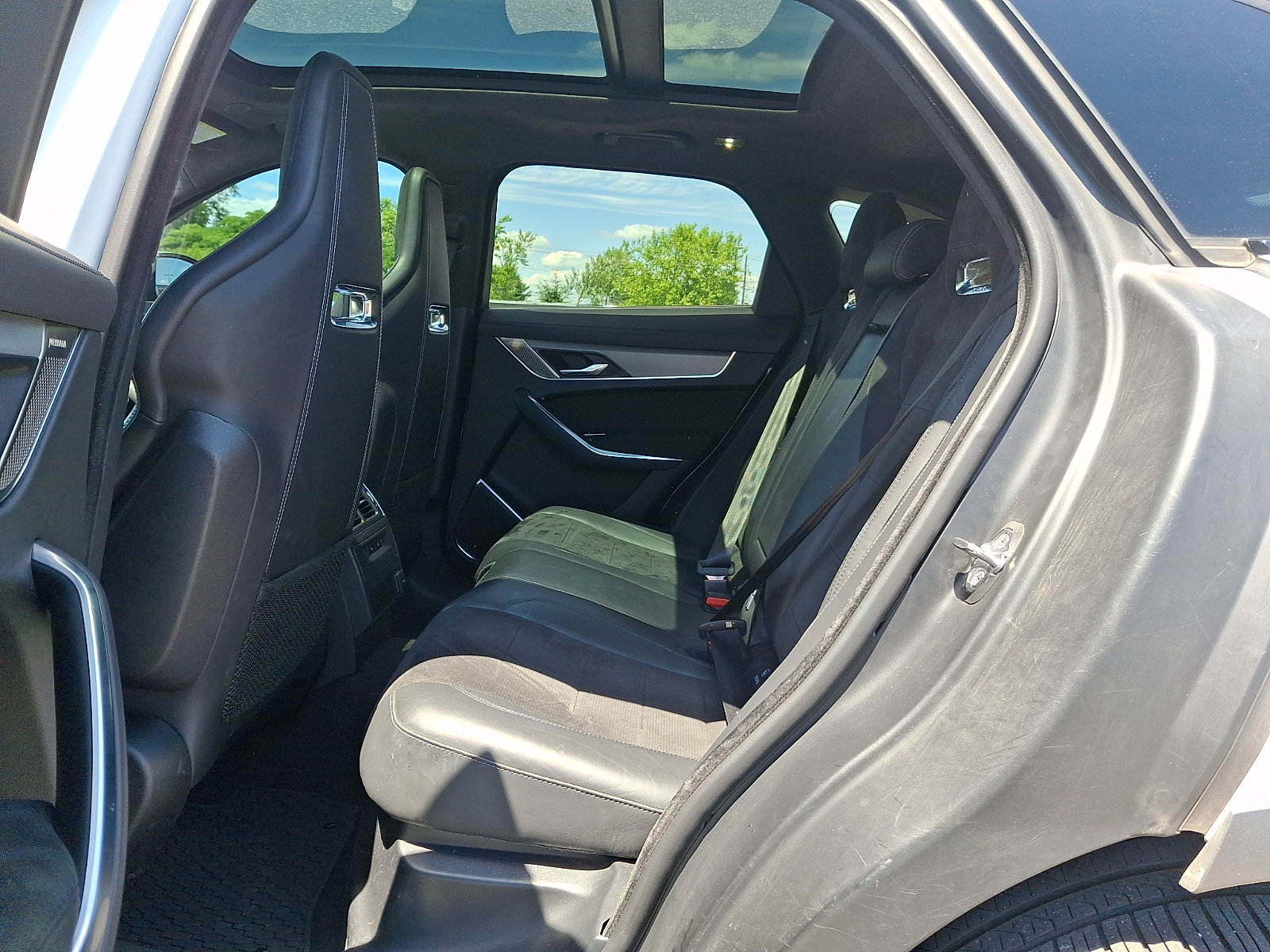 Used 2021 Jaguar F-PACE SVR AWD/4WD image 9