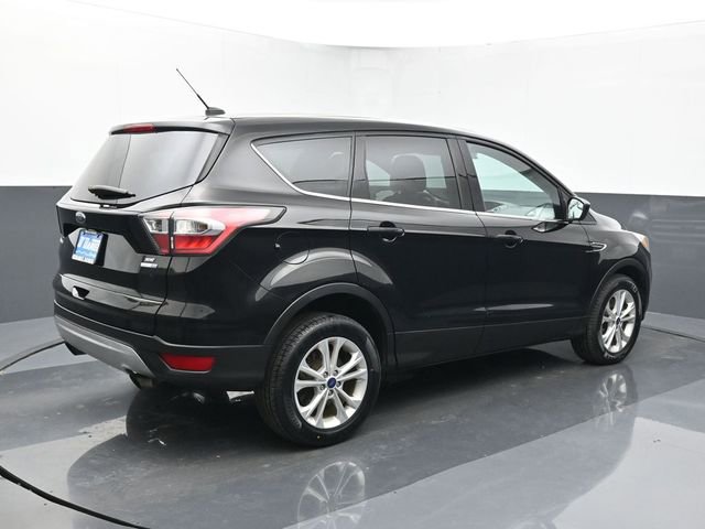Used 2017 Ford Escape SE image 5