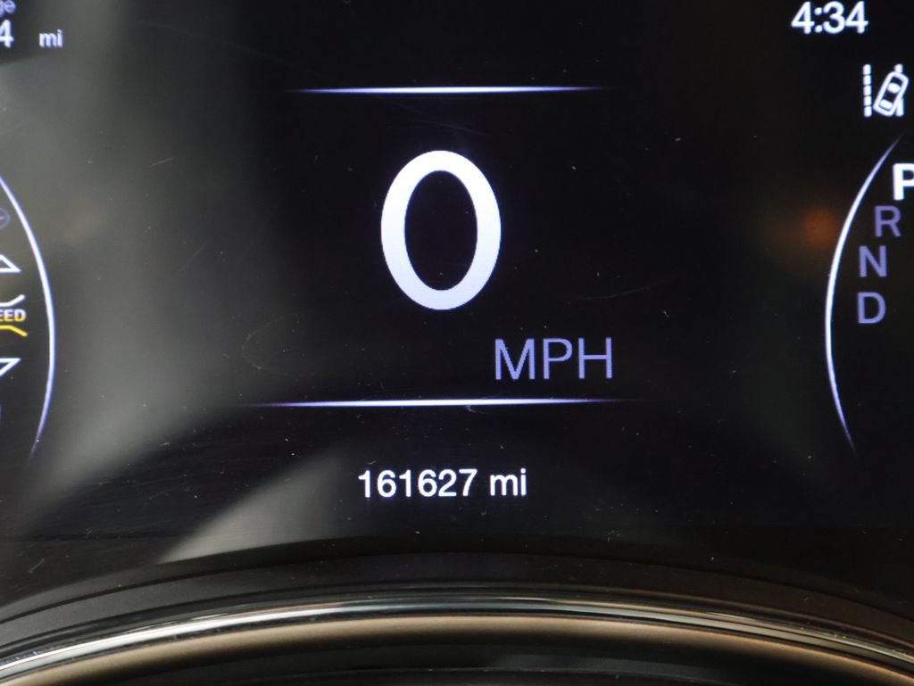Used 2017 Jeep Grand Cherokee Overland w/ Jeep Active Safety Group AWD/4WD image 44