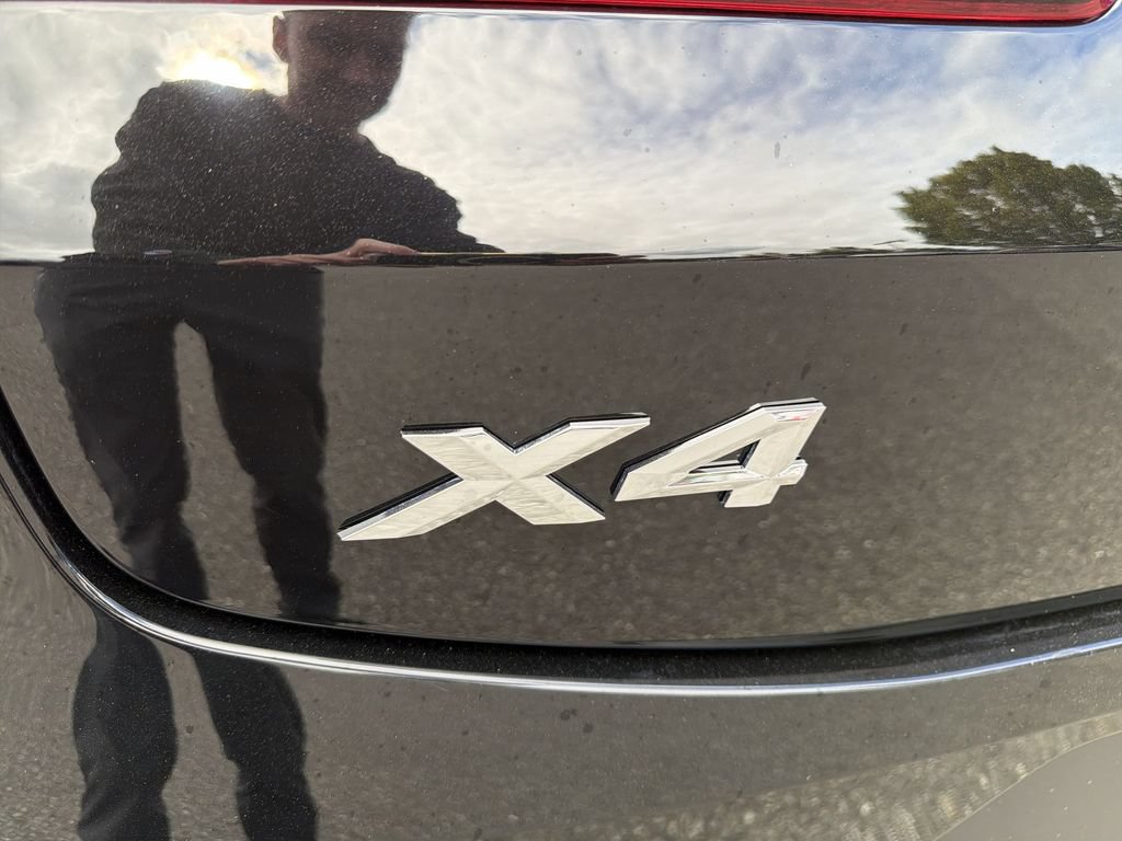 Used 2023 BMW X4 xDrive30i AWD/4WD image 33