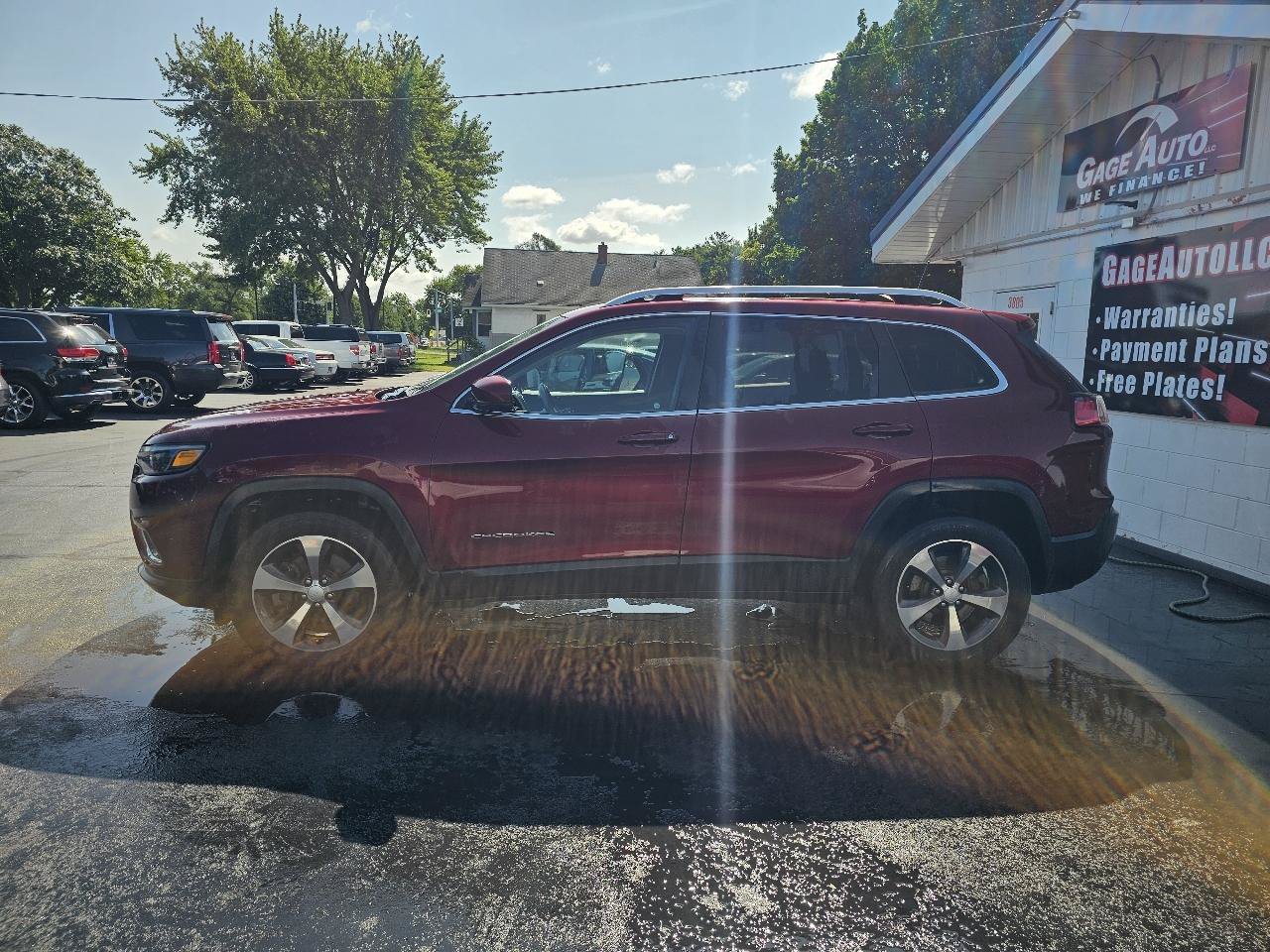 Used 2019 Jeep Cherokee Limited w/ Luxury Group AWD/4WD image 6