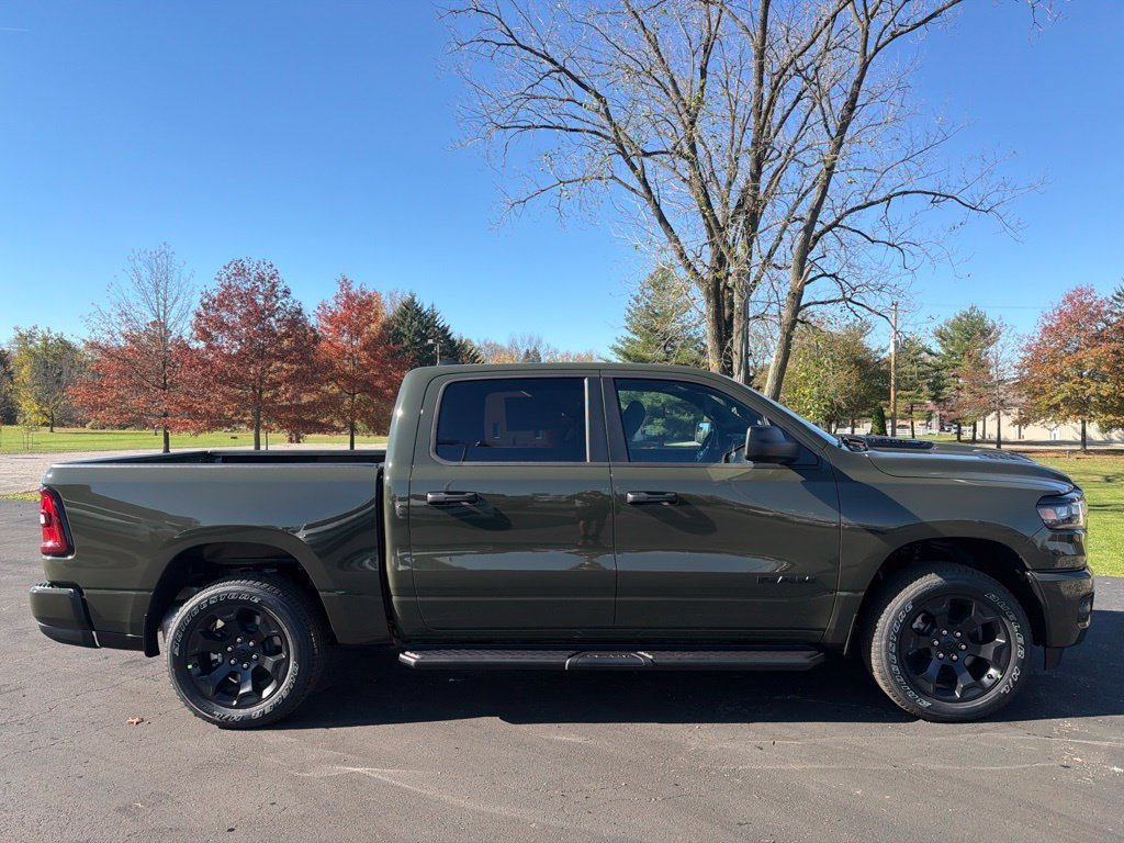 New 2027 RAM 1500 Express AWD/4WD image 8