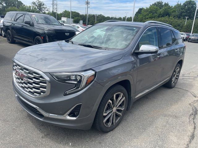 Used 2019 GMC Terrain Denali w/ Advanced Safety Package AWD/4WD image 2