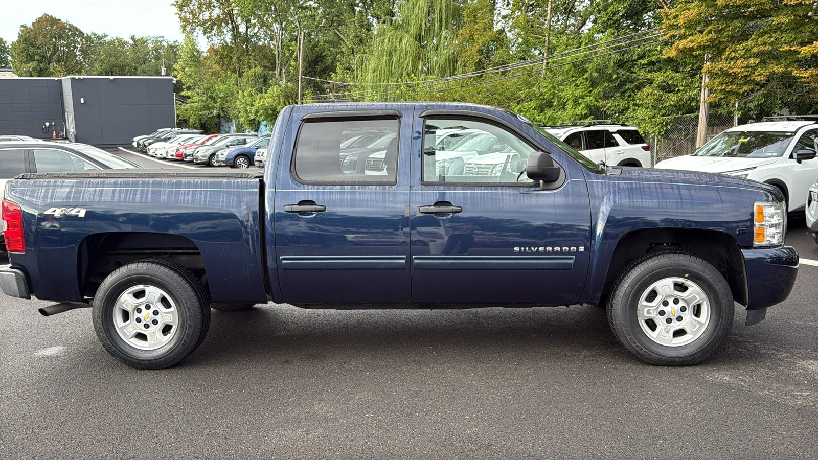 Used 2009 Chevrolet Silverado 1500 LT w/ Power Pack Plus AWD/4WD image 20