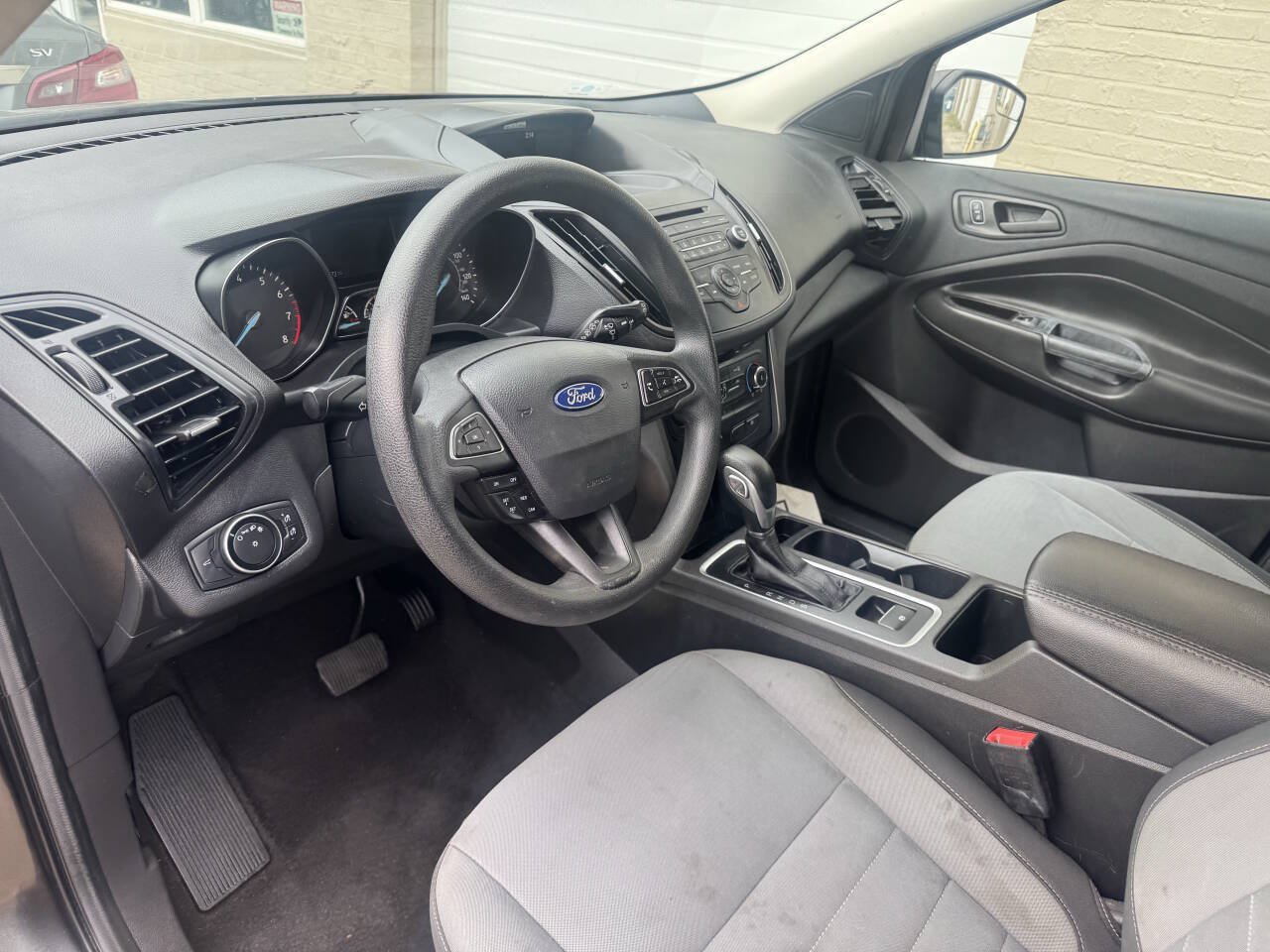 Used 2017 Ford Escape S FWD image 5
