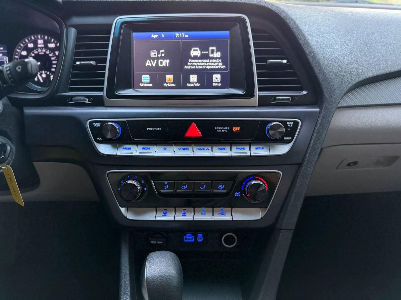 Used 2019 Hyundai Sonata SE FWD image 17